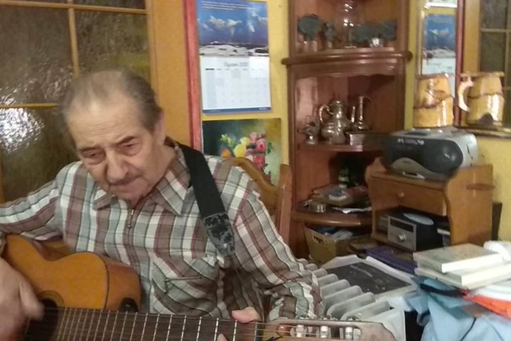 VID_20200112_184522_Easy-Resize.com